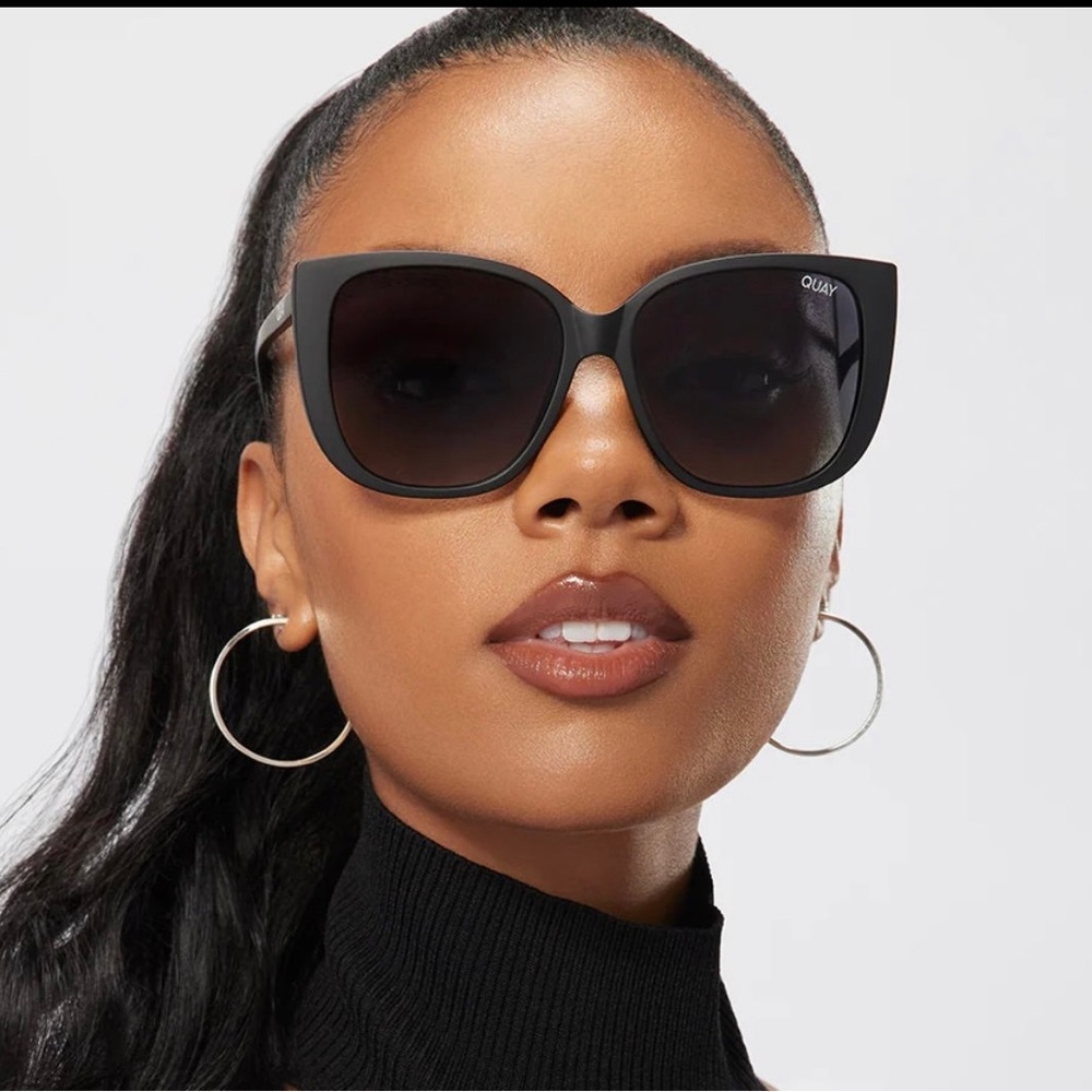 Quay black sunglasses 🕶️